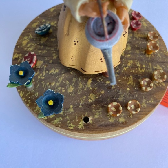 Vintage Reuge Anri Girl With Watering Can Flowers Swiss Music Box Retired Read - Picture 7 of 9